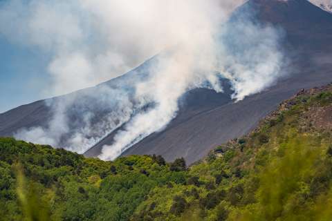 Monte Etna: así puede explorar el volcán más alto y activo de Europa