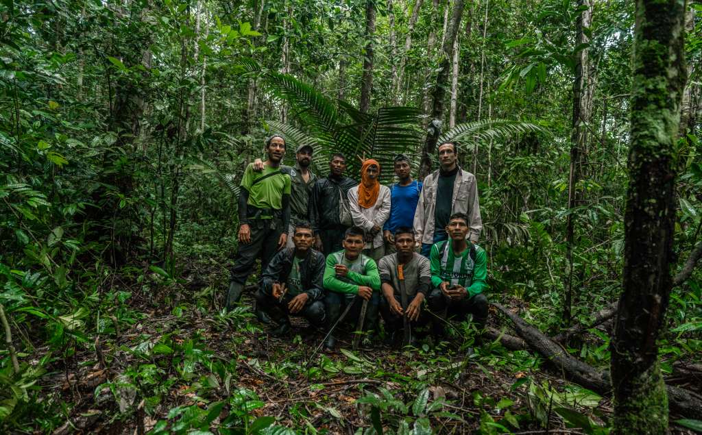 El equipo de monitores locales y el equipo técnico de WWF Colombia en Umancia, Resguardo Indígena Predio Putumayo, Amazonas. ©Luis Barreto/WWF Colombia