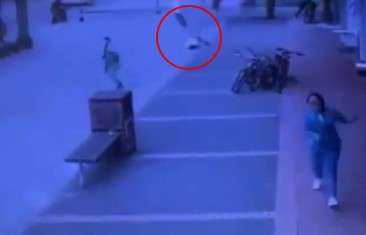 Cámaras de seguridad captaron el momento del ataque contra el funcionario público.