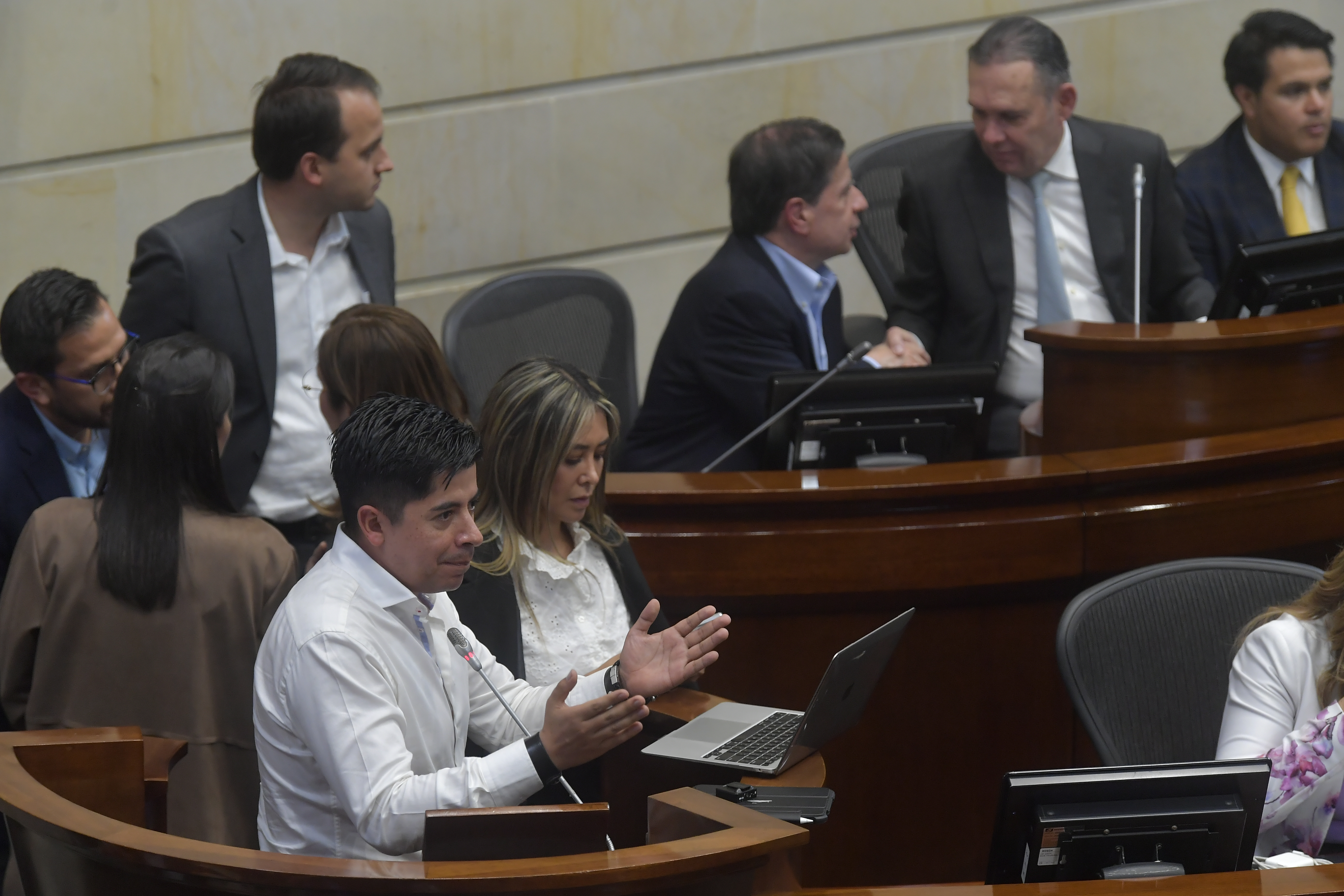 Sexto debate del acto legislativo, donde se aprobó el aumento de las transferencias al Sistema General de Participaciones en la plenaria del Senado.