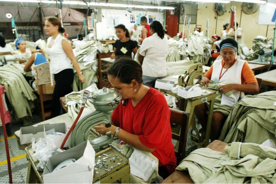 El aumento de las importaciones ha provocado la caída de plazas laborales en Colombia. / Archivo