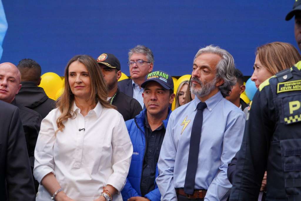Paloma Valencia y Juan Daniel Oviedo