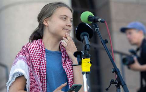 Detienen a Greta Thunberg en Londres por protestar en apoyo a activistas palestinos