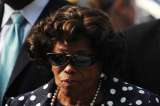 Madre de Michael Jackson, acusada de "extorsionar" a empresa AEG Live