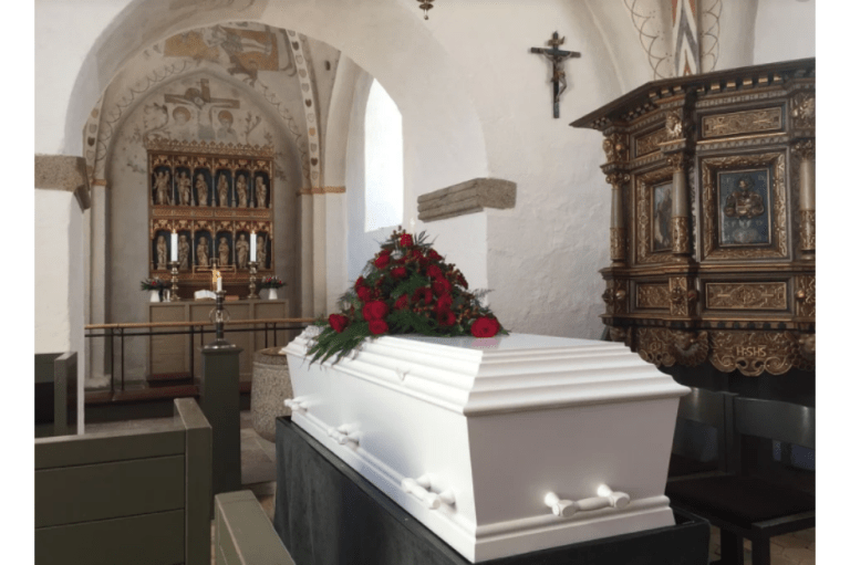 La muerta (Cuentos de sábado en la tarde)