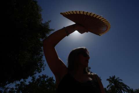 Más calor, menos sueño: otra consecuencia directa del cambio climático