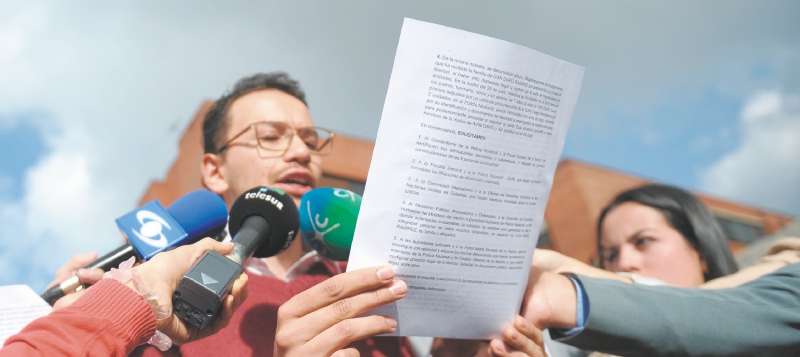 Los abogados defensores de los supuestos implicados cuestionaron el procedimiento de las autoridades. / Cristian Garavito - El Espectador