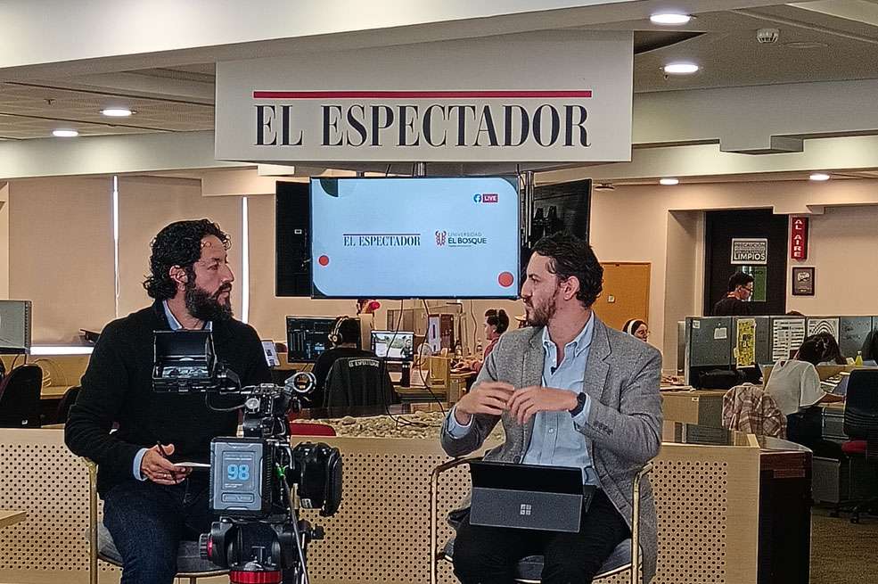 Camilo Ramírez Gutiérrez, experto en Derecho Internacional Humanitario, es docente en el programa de Derecho de la Universidad El Bosque. /