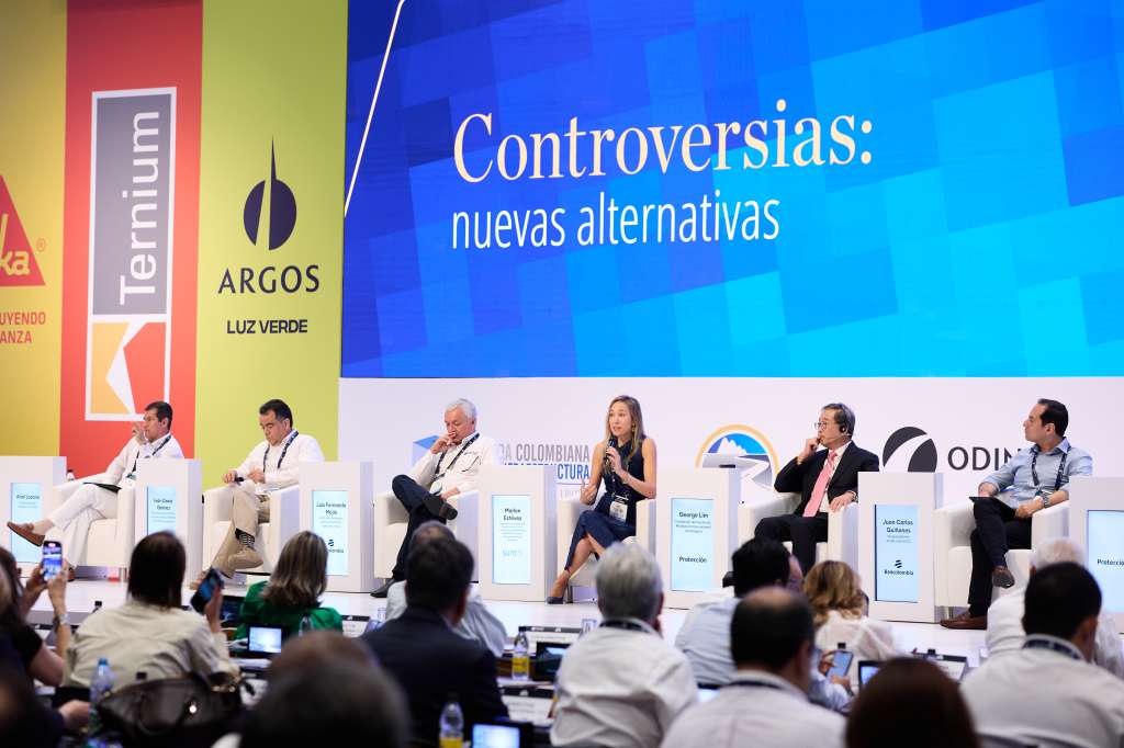 Ariel Lozano, vicepresidente Jurídico de la ANI; Iván Darío Gómez, experto en mediación (SMC) y director del CIEMD; Luis Fernando Mejía, contralor Delegado para el sector de Infraestructura; Marlen Estévez, presidente del Servicio de Mediación del Centro Internacional de Arbitraje de Madrid- Centro Iberoamericano de Arbitraje; George Lim, presidente del Centro de Mediación Internacional de Singapur, y Juan Carlos Quiñones, vicepresidente Jurídico de la CCI.