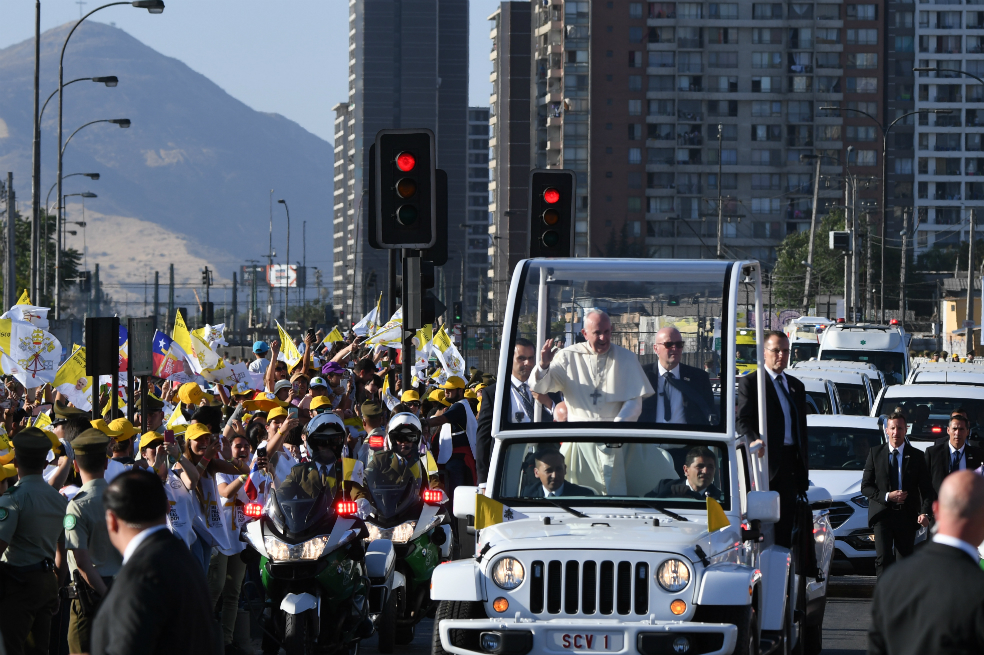 El papa Francisco en su visita a Chile. / AFP