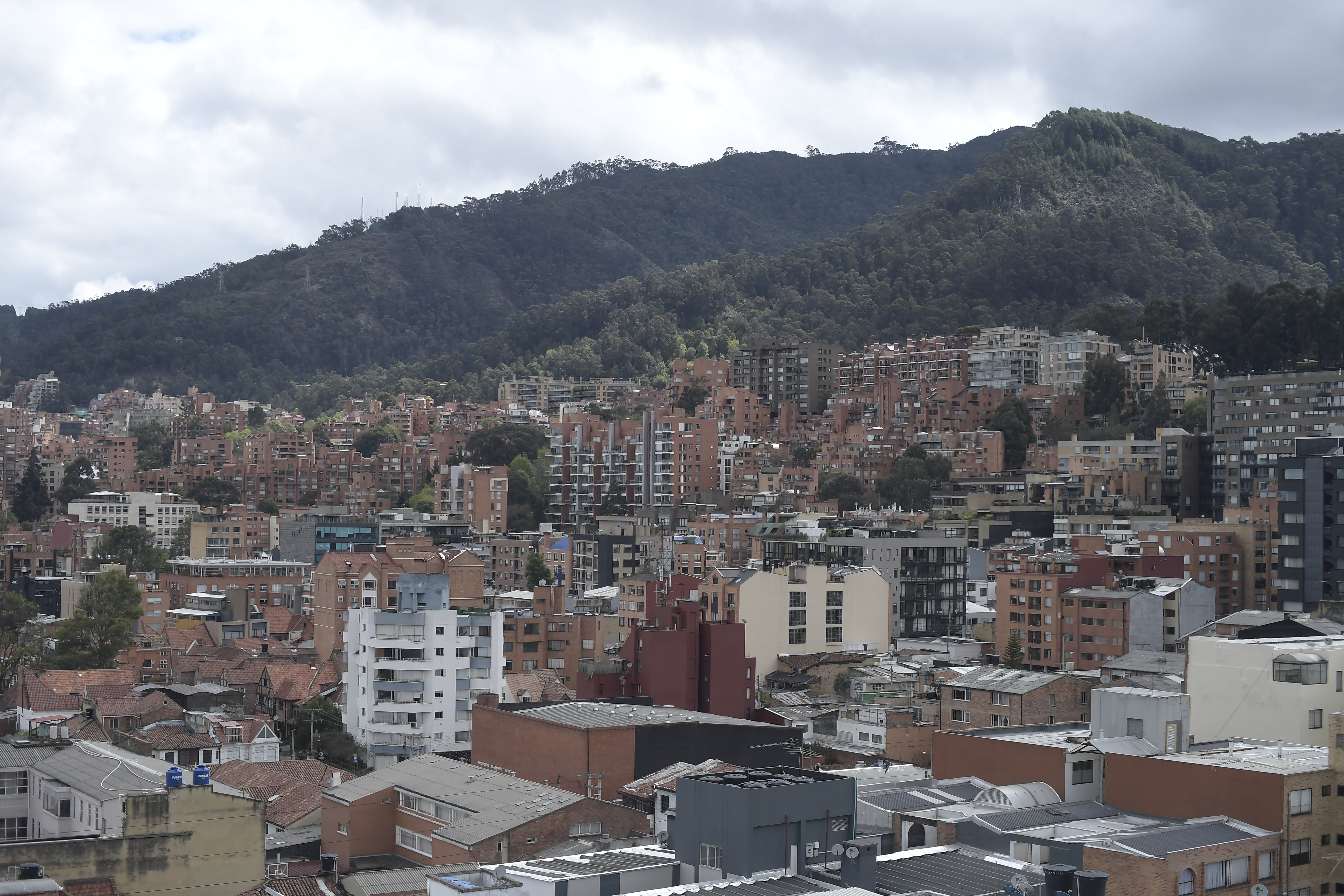 Foto de esta localidad en la que se ve: Edificios, Cerros Orientales.