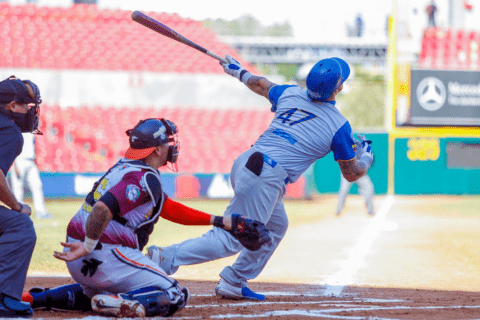 Caimanes volvió a perder en la Serie del Caribe: 1-0 ante Caribes de Anzoátegui