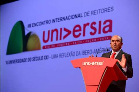 Plan para mejorar universidades