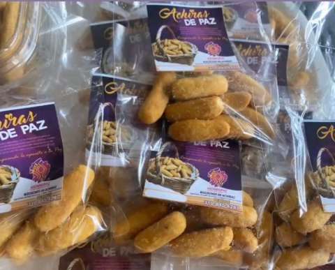Mujeres excombatientes le apuestan a la paz con la producción de achiras