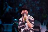 Luis R. Conriquez, de trabajar en una gasolinera a cantante de regional mexicana