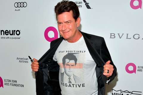 Charlie Sheen lidera campaña a favor del "sexo seguro"