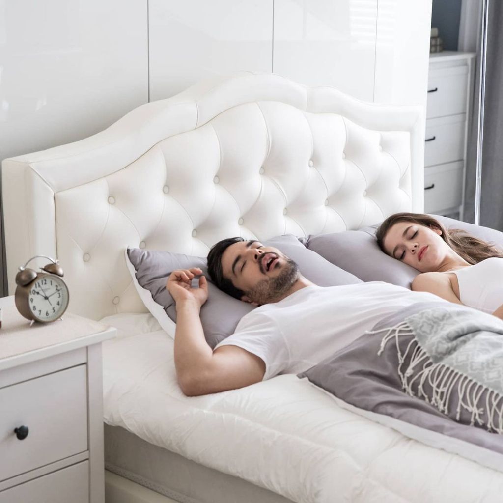 Así es Motion Pillow, la almohada que detecta los ronquidos y los detiene moviendo la cabeza de la persona dormida