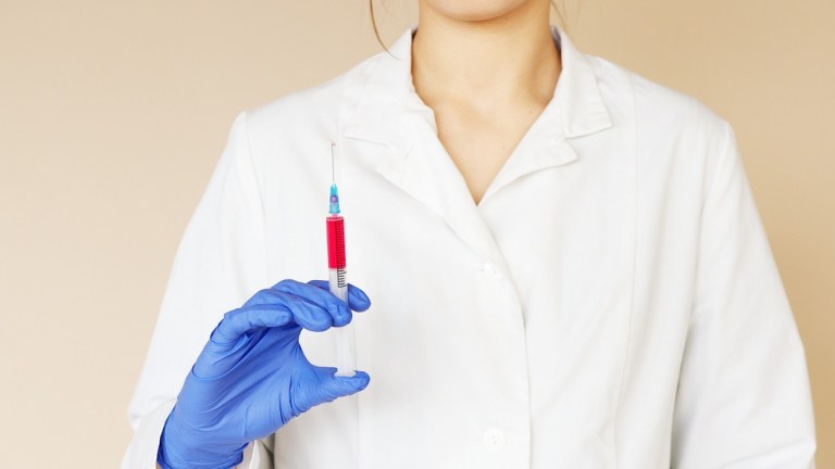 Capturan enfermera señalada de realizarle liposucciones a dos mujeres que murieron