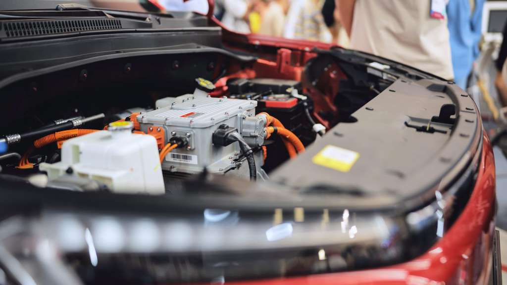 ¿Tiene carro eléctrico? Señales de alerta que no debería ignorar