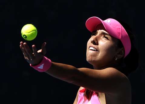 Camila Osorio quedó fuera del Abierto de Australia tras caer ante Ons Jabeur