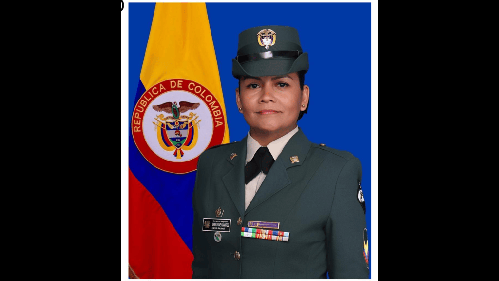 Fotografía institucional de la sargento segundo Ghislaine Ramírez.