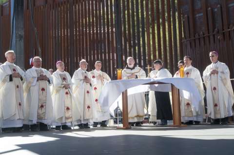 Obispos de EE. UU. piden perdón por los abusos a indígenas norteamericanos