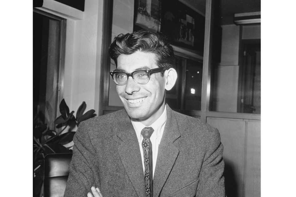 José Stevenson en una imagen de 1969, poco después de publicar ‘Los años de la asfixia’. / Archivo