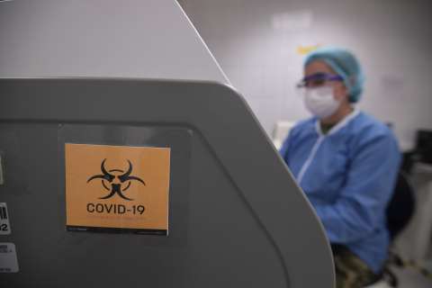 Juez ratificó la exigencia de prueba PCR a viajeros en Colombia hasta que llegue la vacuna