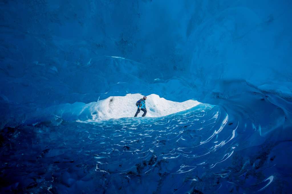 Situado en el Lago Argentino, en plena Patagonia, El Calafate atrae a excursionistas y escaladores seducidos por el impresionante glaciar Perito Moreno, ubicado en el parque nacional Los Glaciares.