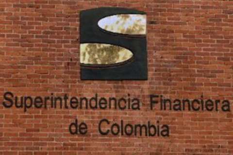 “Las pirámides no prosperan si la ciudadanía no participa”: Superfinanciera