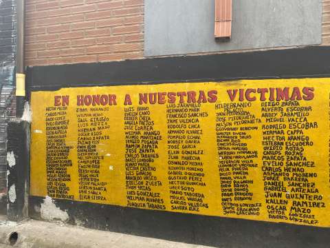 El papel de la memoria histórica en los diálogos de paz con las bandas en Medellín