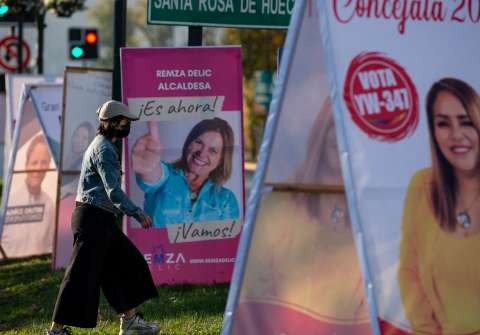 Chile comienza el conteo de votos en históricos comicios constituyentes