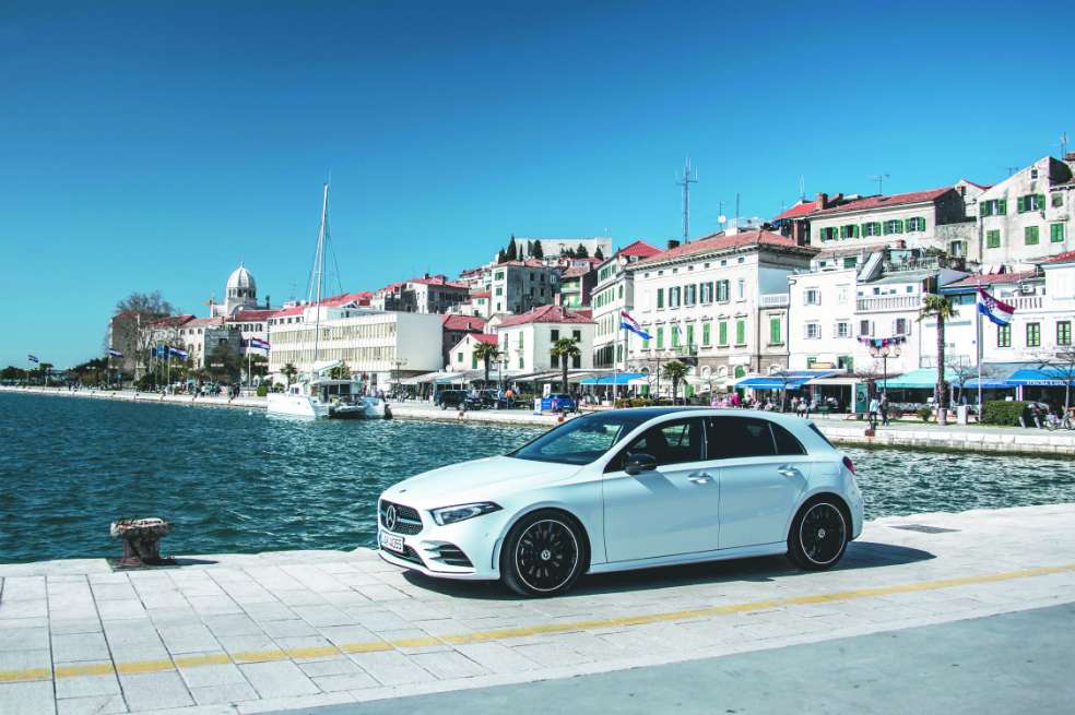 El nuevo Mercedes-Benz Clase A llega más alto, largo y ancho que su antecesor.  / Cortesía