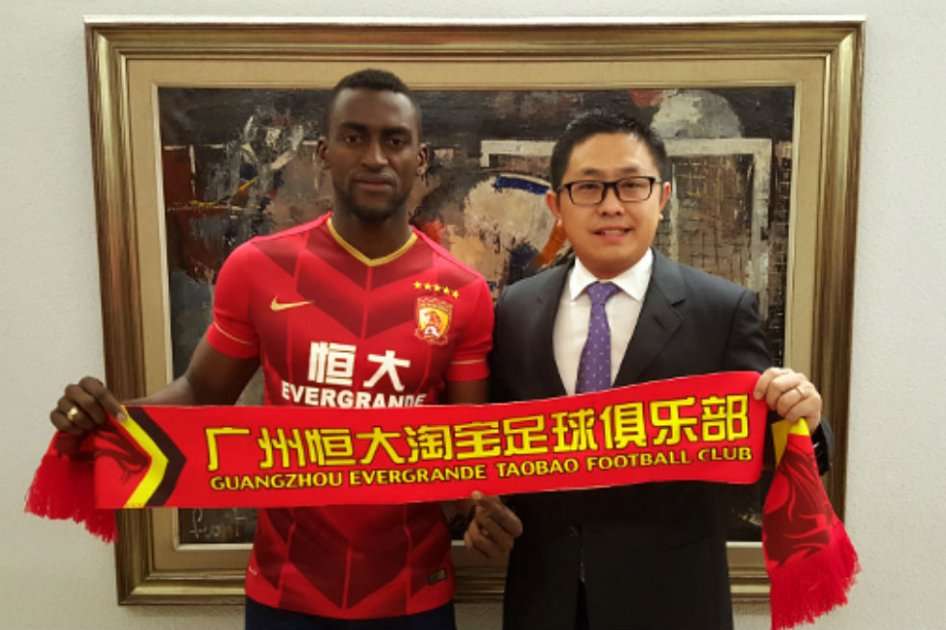 Jackson Martínez rompió el mercado de fichajes en el fútbol chino. Foto: gzevergrandefc.com