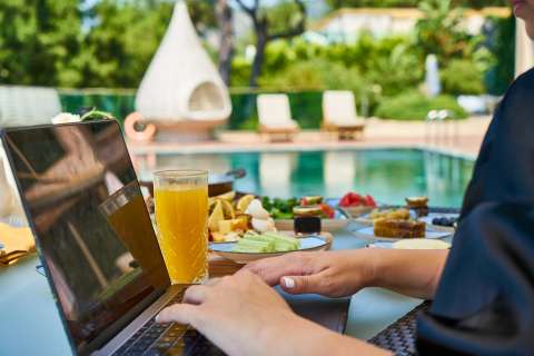 Así puede ahorrar al elegir un hotel para los viajes de trabajo