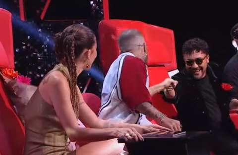 El romántico momento de Mike Bahía que impactó a Andrés Cepeda en ‘La voz kids’