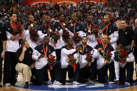 “Solo Bryant y Jordan pueden hablarte basura y luego humillarte”: LeBron James
