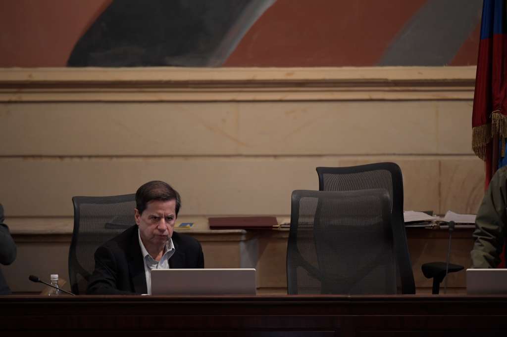 Ministro del Interior durante la plenaria en la Cámara de Representantes donde se aprobó con modificaciones la Reforma Laboral del gobierno.
