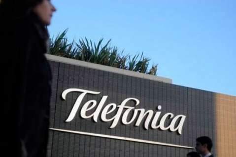 Telefónica vende Atento a Bain Capital por 1.039 millones euros