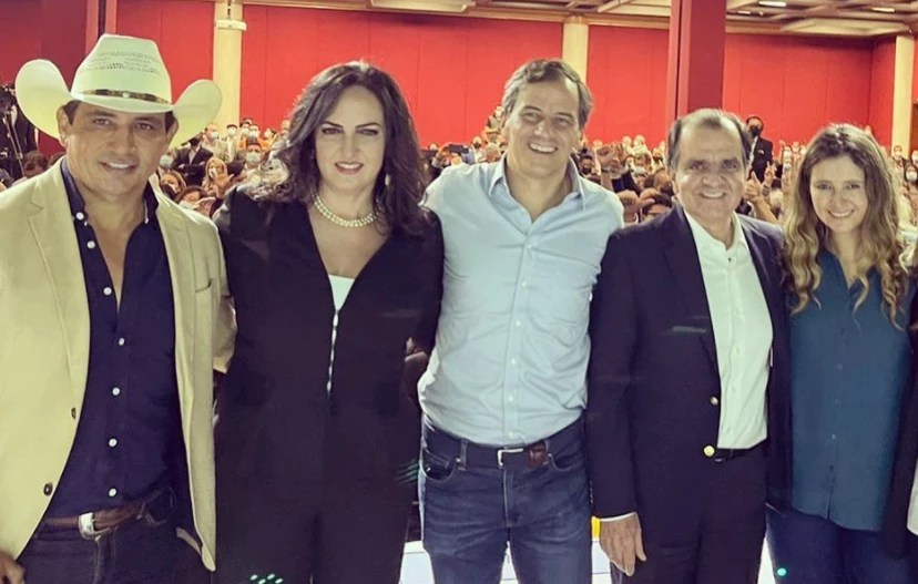Alirio Barrera, María Fernanda Cabal, Rafael Nieto, Óscar Iván Zuluaga y Paloma Valencia, los cinco precandidatos presidenciales del Centro Democrático.