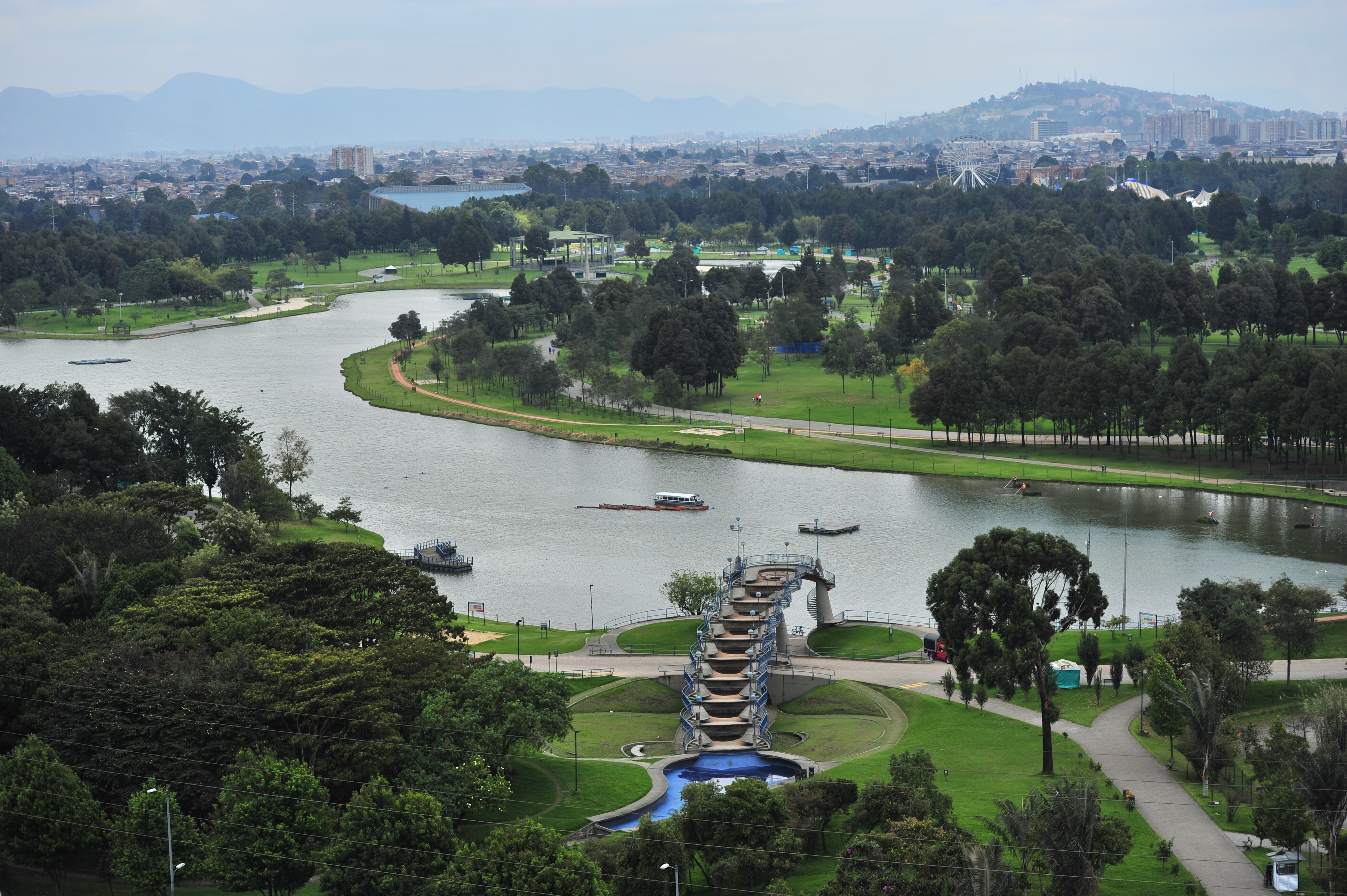 Vista aérea de la laguna de este parque.