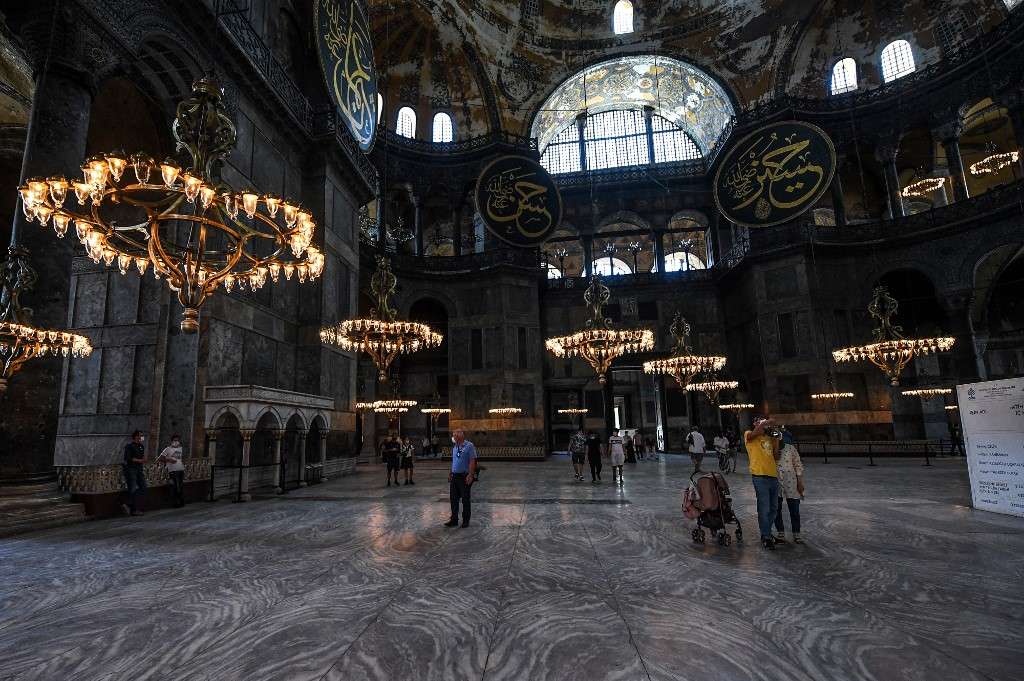 An inside view of the Hagia Sophia museum in Istanbul, on July 10, 2020. - Turkey's top court considered whether Istanbul's emblematic landmark and former cathedral Hagia Sophia can be redesignated as a mosque, a ruling which could inflame tensions with the West. (Photo by Ozan KOSE / AFP)