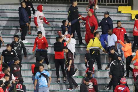 Siguen llegando sanciones para Santa Fe y América por los hechos de violencia en El Campín