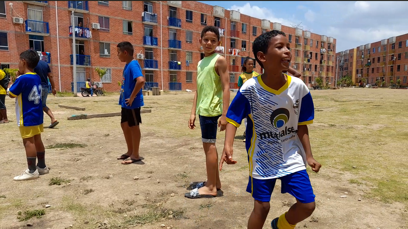 Fotografía de Nicolás García en un partido amistoso realizado en el conjunto residencial Palmas de Salamanca.