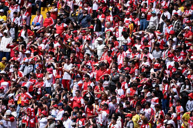 El cuadro cardenal sumó su primer triunfo del semestre en la Liga BetPlay con una victoria sobre el conjunto ajedrezado. Así se vivió el partido, que terminó 2-0 a favor de Santa Fe, con goles de Hugo Rodallega y Juan Palma (en contra).