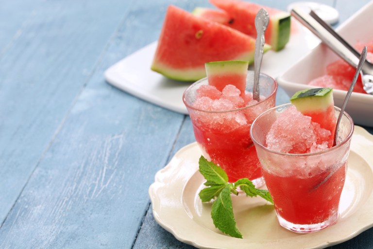 Refresca tu día con este sorbete de sandía rápido de preparar