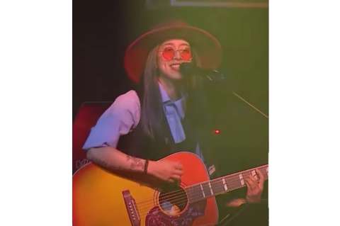 La Voz Kids: ella es la guitarrista de sombrero y gafas que es toda una sensación