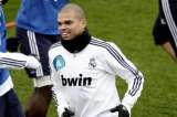 Real Madrid afirma que el defensa Pepe "no está en venta"