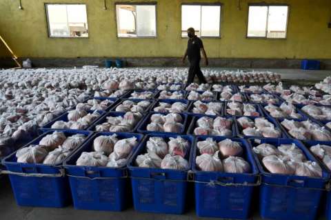 Hay riesgo de "penuria alimentaria" por el coronavirus, advierten ONU y OMC