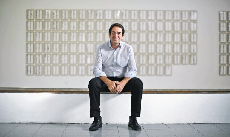 “Sin principio / Sin final”: una exposición sobre las palabras